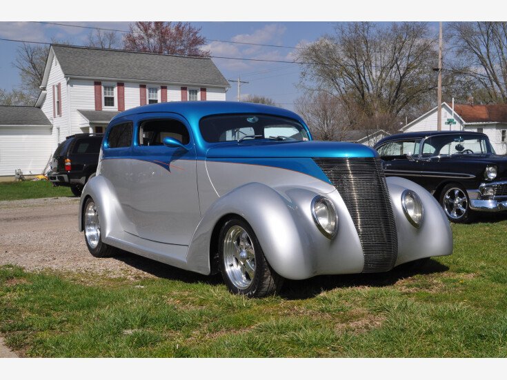 Thumbnail Photo undefined for 1937 Ford Custom